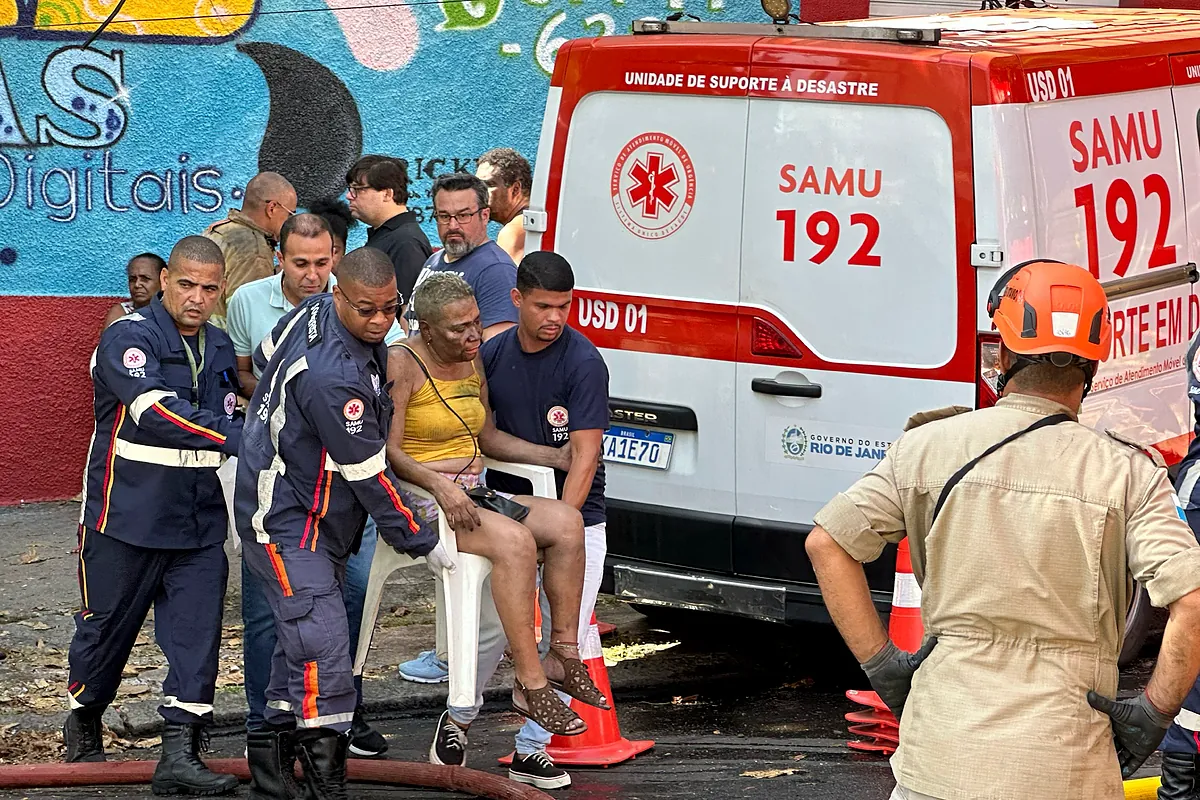 déguisements - Un incendie dans une usine de déguisements fait 21 blessés à Rio de Janeiro, dont une dizaine dans un état grave, à quelques jours du début du Carnaval.