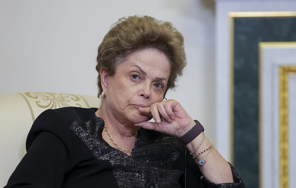 hospitalisée - Dilma Rousseff hospitalisée en Chine pour une inflammation du nerf de l'équilibre