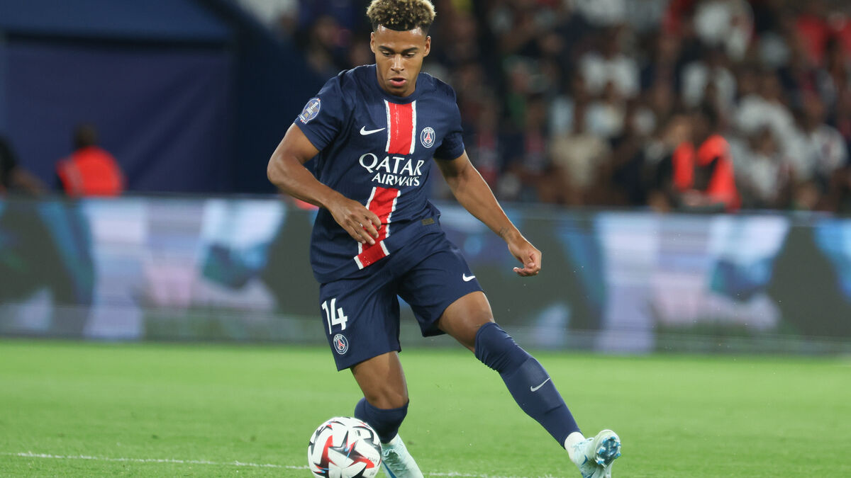 Paris - Lyon-PSG : La Composition Probable de Paris avec Doué et Kvaratskhelia Titulaires