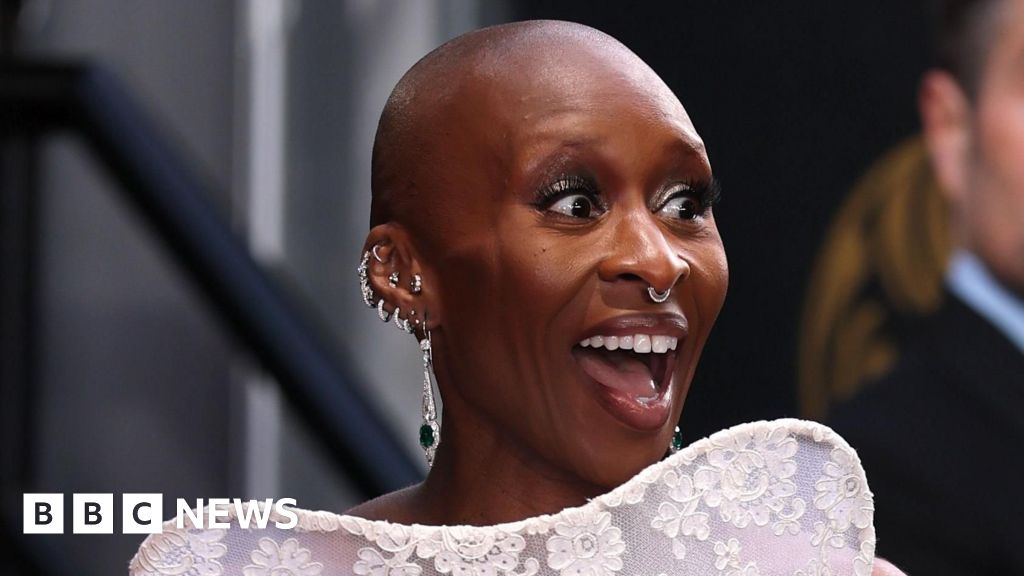 stars - En images : Les stars sur le tapis rouge des BAFTA Film Awards