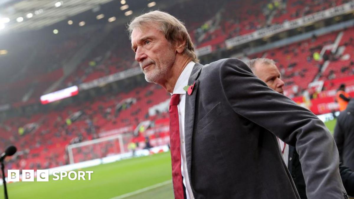 licencier - Manchester United va licencier jusqu'à 200 employés supplémentaires