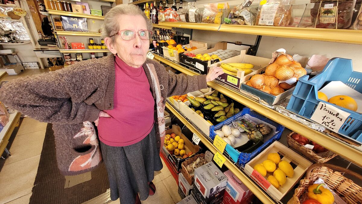 épicière - À 90 ans, Marie-Louise est la plus ancienne épicière de France : pourquoi c'est vraiment un phénomène ?
