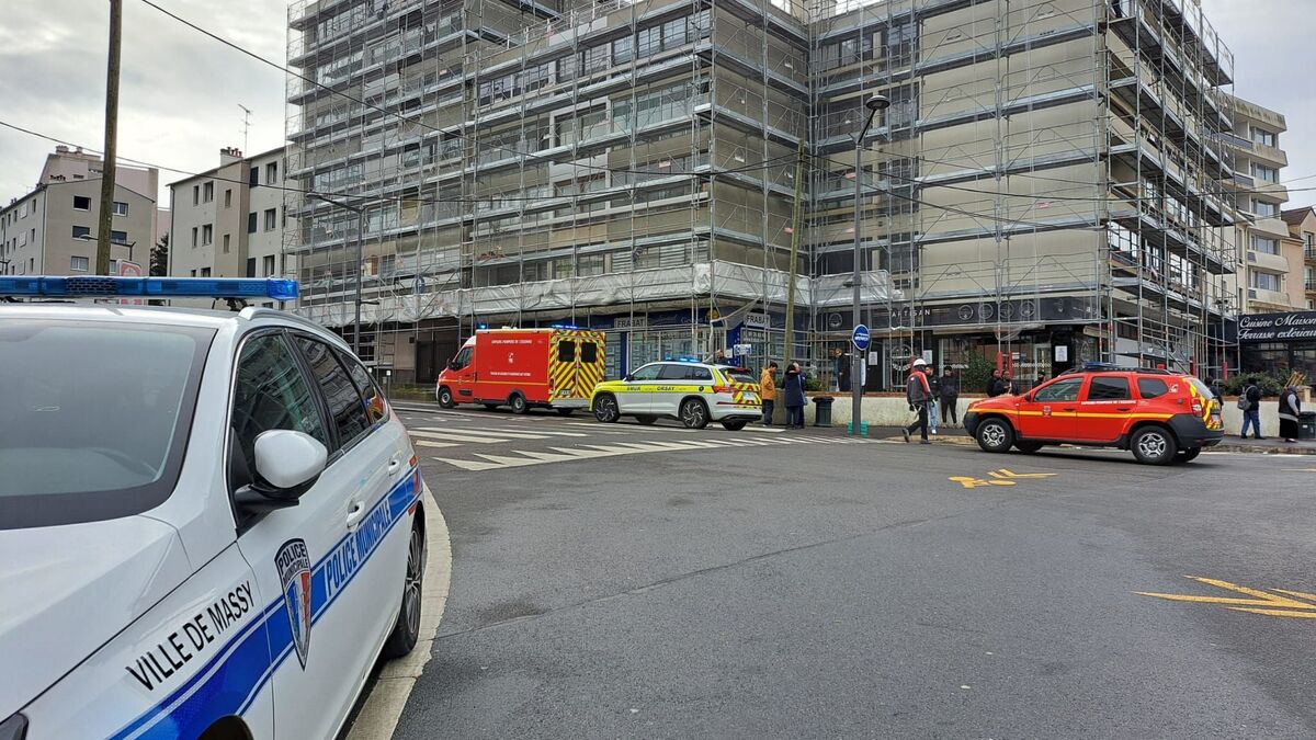 gare - Un homme de 20 ans poignardé à la gorge à la gare de Massy-Palaiseau