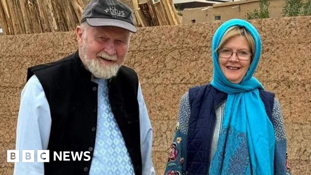 libérer - Taliban s'engage à libérer le couple britannique 'dès que possible'