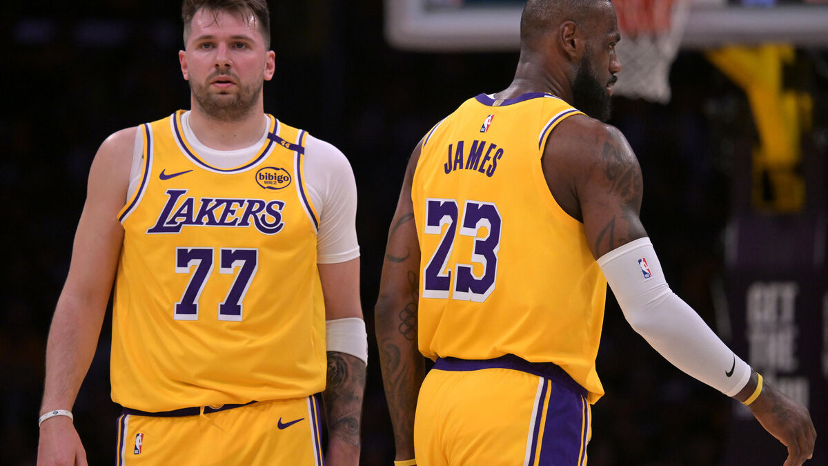 Luka - « Un Moment Spécial » : Les Images des Premiers Pas Réussis de Luka Dončić avec les Lakers de LeBron James