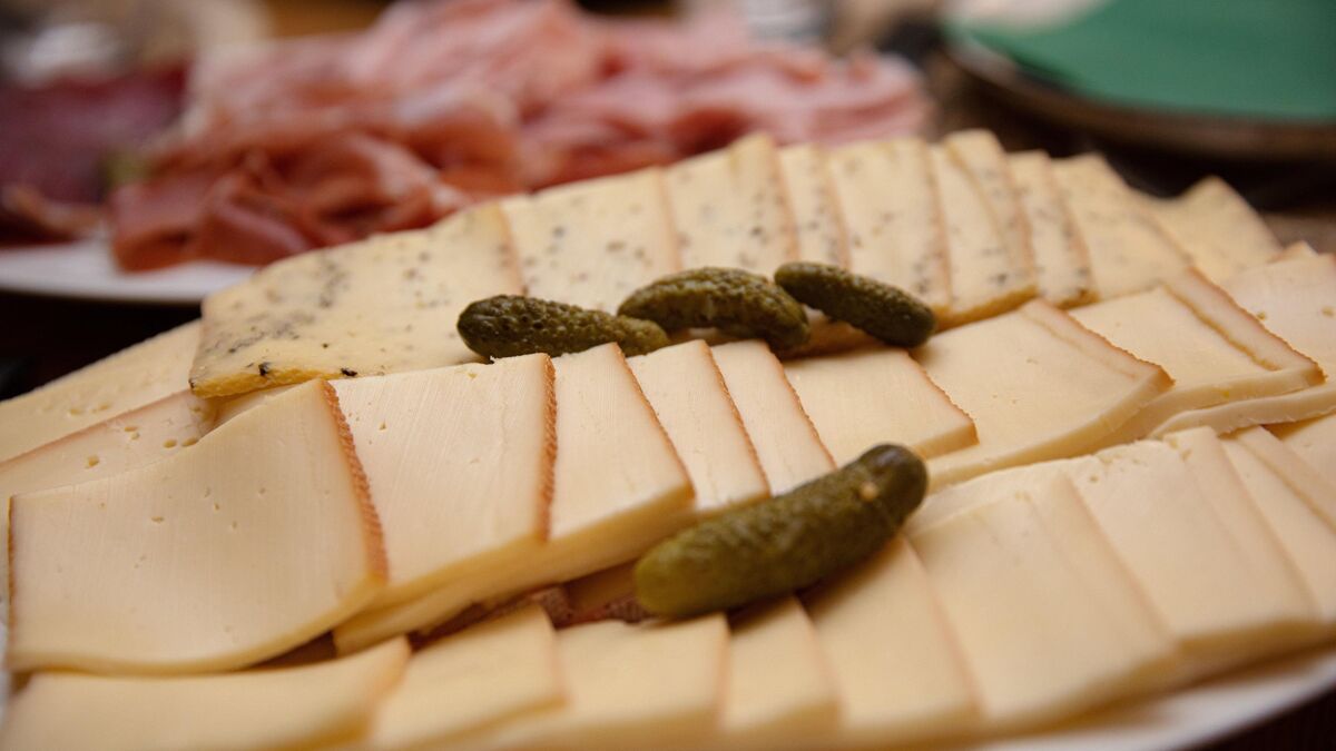 raclette - Faut-il vraiment éviter de boire de l'eau en mangeant une raclette ?