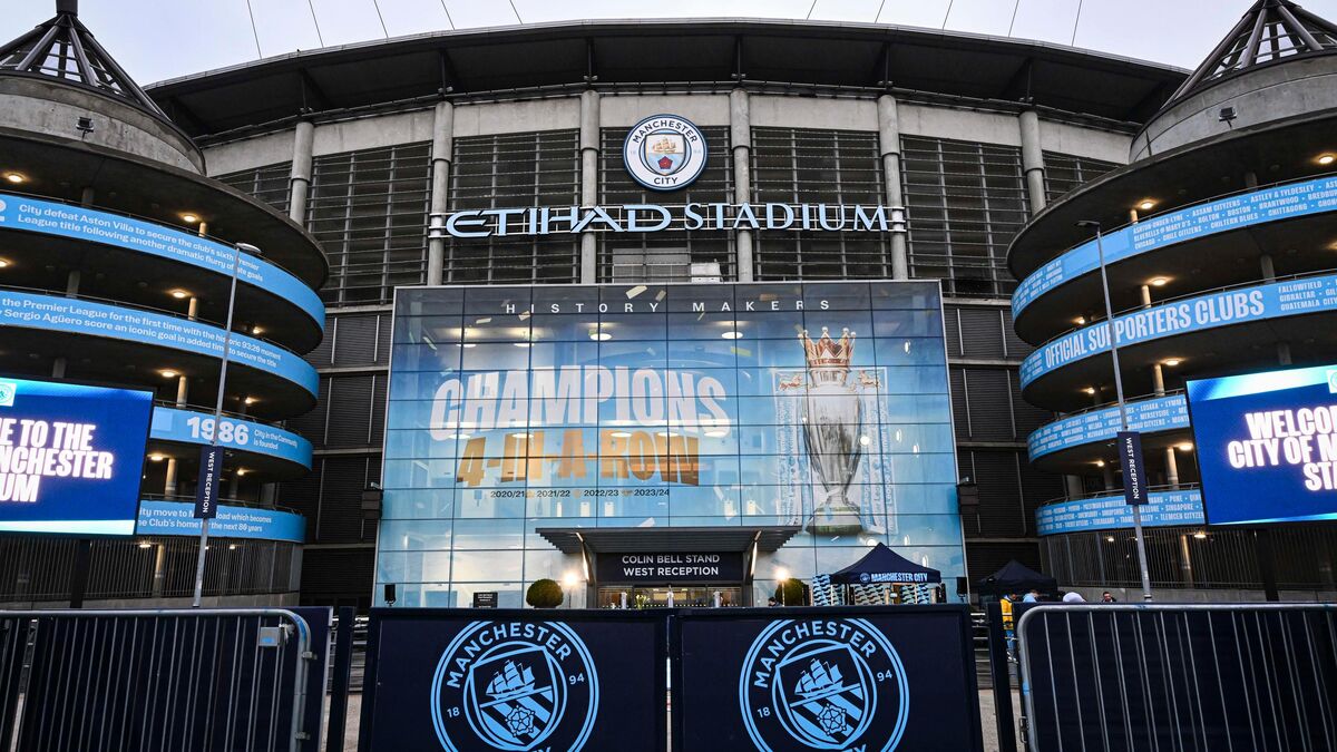 Supporters - « Arrête De Pleurer » : Le Message des Supporters de City à Vinicius Avant le Choc Contre le Real Madrid