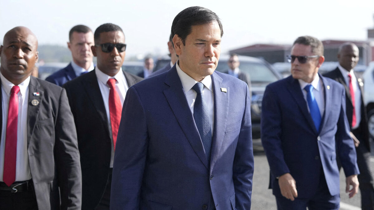 Panama - Canal de Panama : Washington garantit que les navires gouvernementaux ne paieront plus le passage, Panama dément