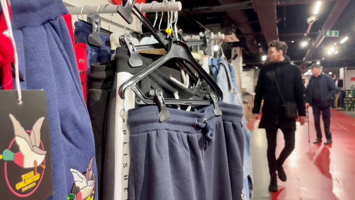 Vente - « À Ce Prix-là, C’est Donné ! » : Au Carrefour de Chambourcy, Prolongation des Soldes avec une Vente Privée