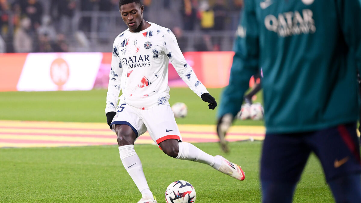 Marquinhos - Brest-PSG : « Nous allons essayer de faire un beau cadeau à Marquinhos », déclare Nuno Mendes