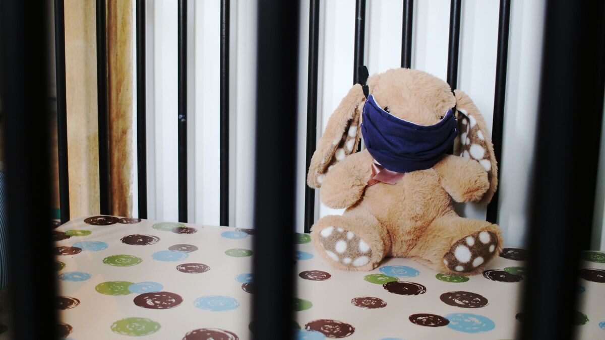 traitement - « Son traitement l’a rendu hypersexuel » : un Belge acquitté malgré l’agression sexuelle de sa petite-fille de 4 ans