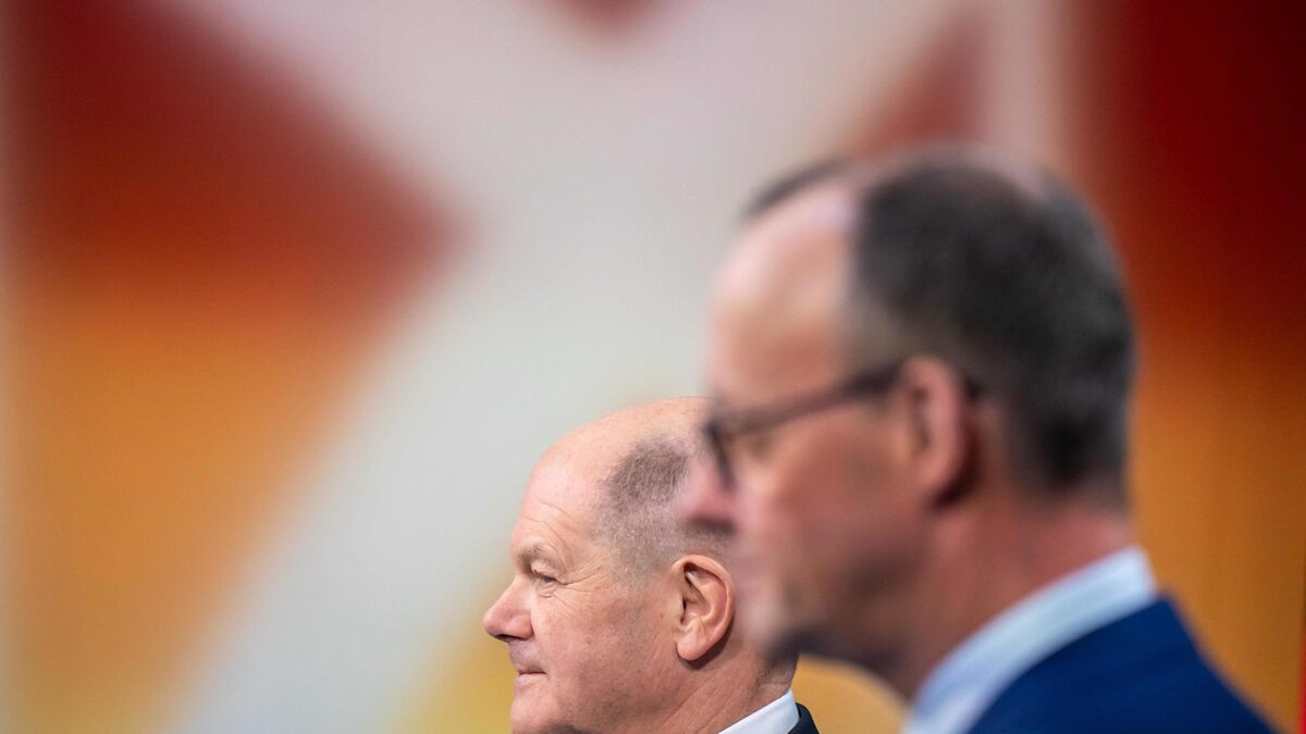 Ukraine - Allemagne : Scholz et son opposant Merz estiment prématuré le débat sur l'envoi de troupes en Ukraine