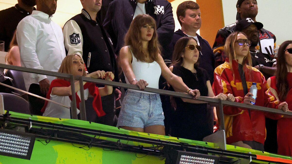 Swift - Super Bowl : Taylor Swift, acclamée dans les tribunes, dévoile sa surprise