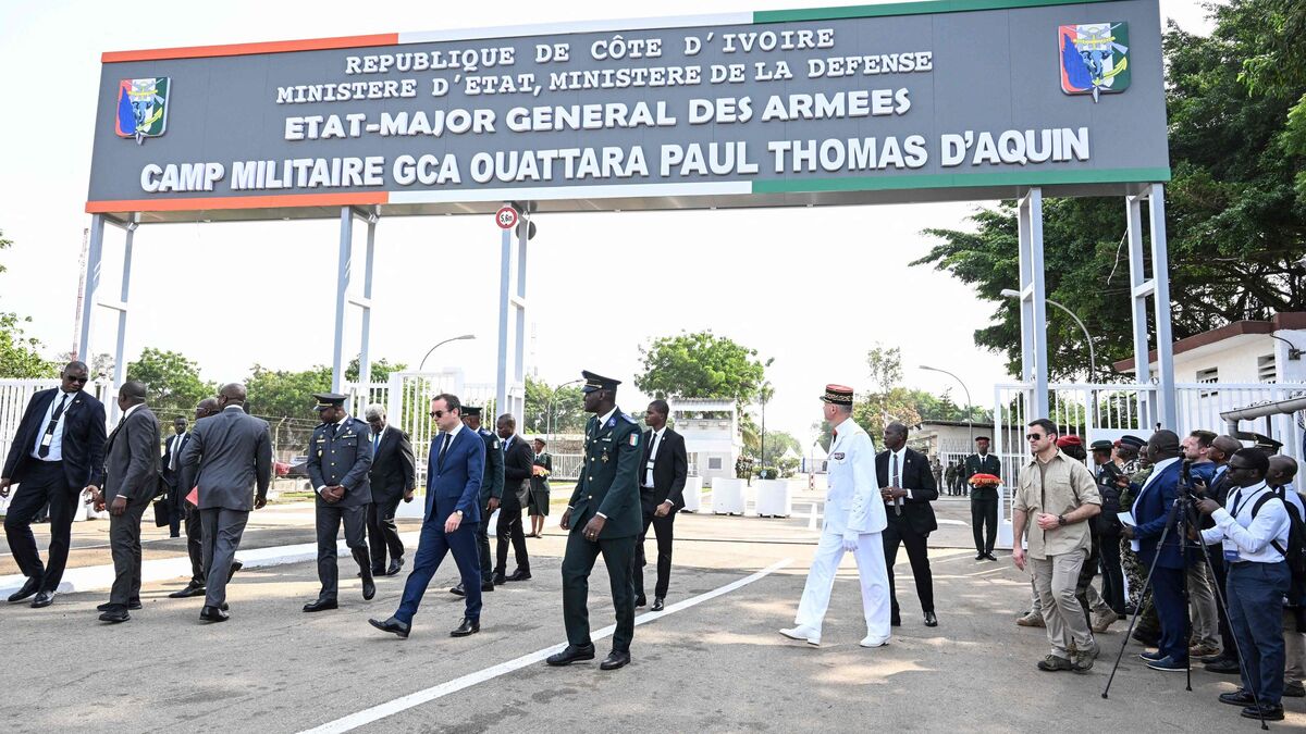 France - Côte d'Ivoire : La France Rétrocède le Camp Militaire de Port-Bouët à l'Armée Ivoirienne
