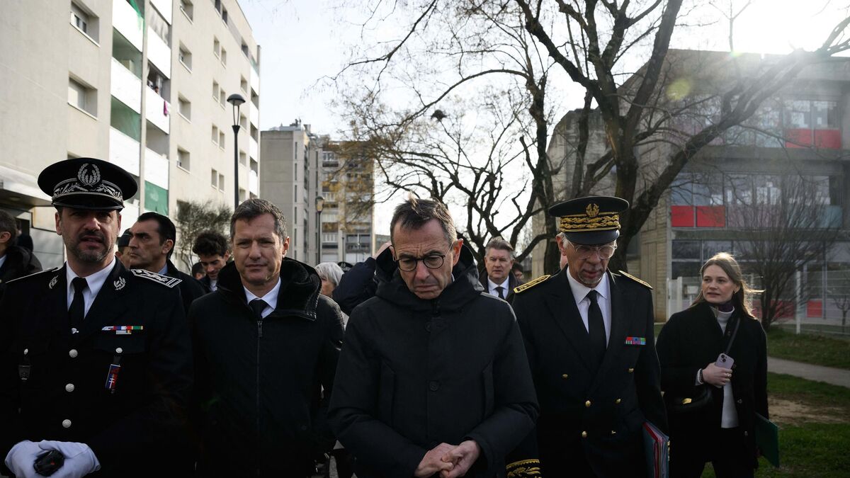 Valence - « Une Histoire De Faciès » : à Valence, Bruno Retailleau confronté par un pharmacien sur l'immigration