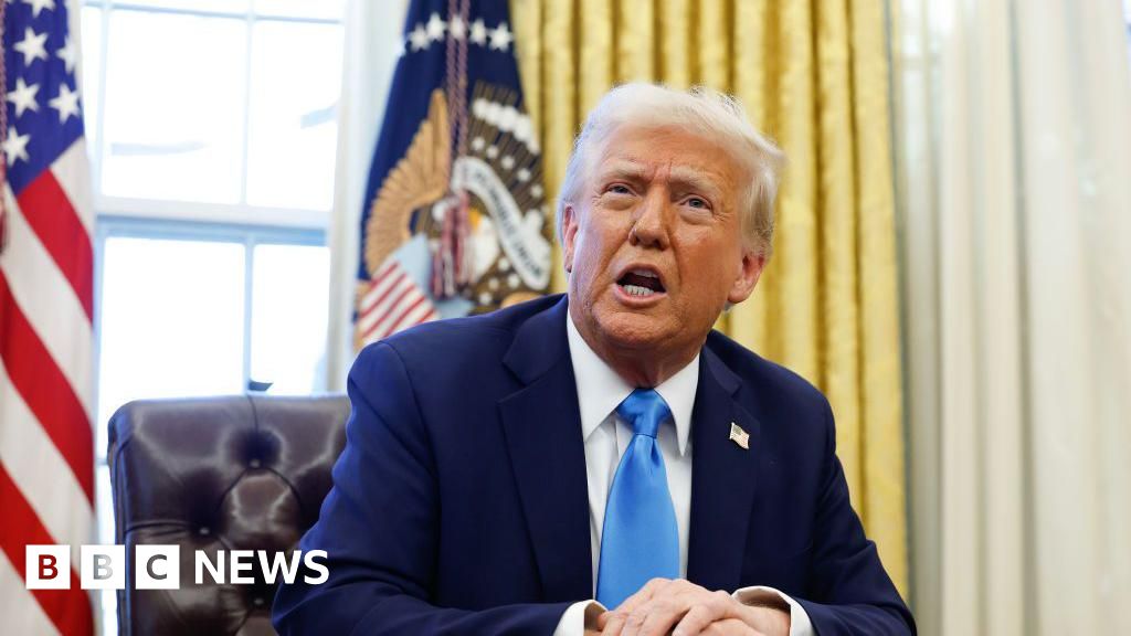 Trump - Trump signe un ordre sanctionnant la Cour pénale internationale