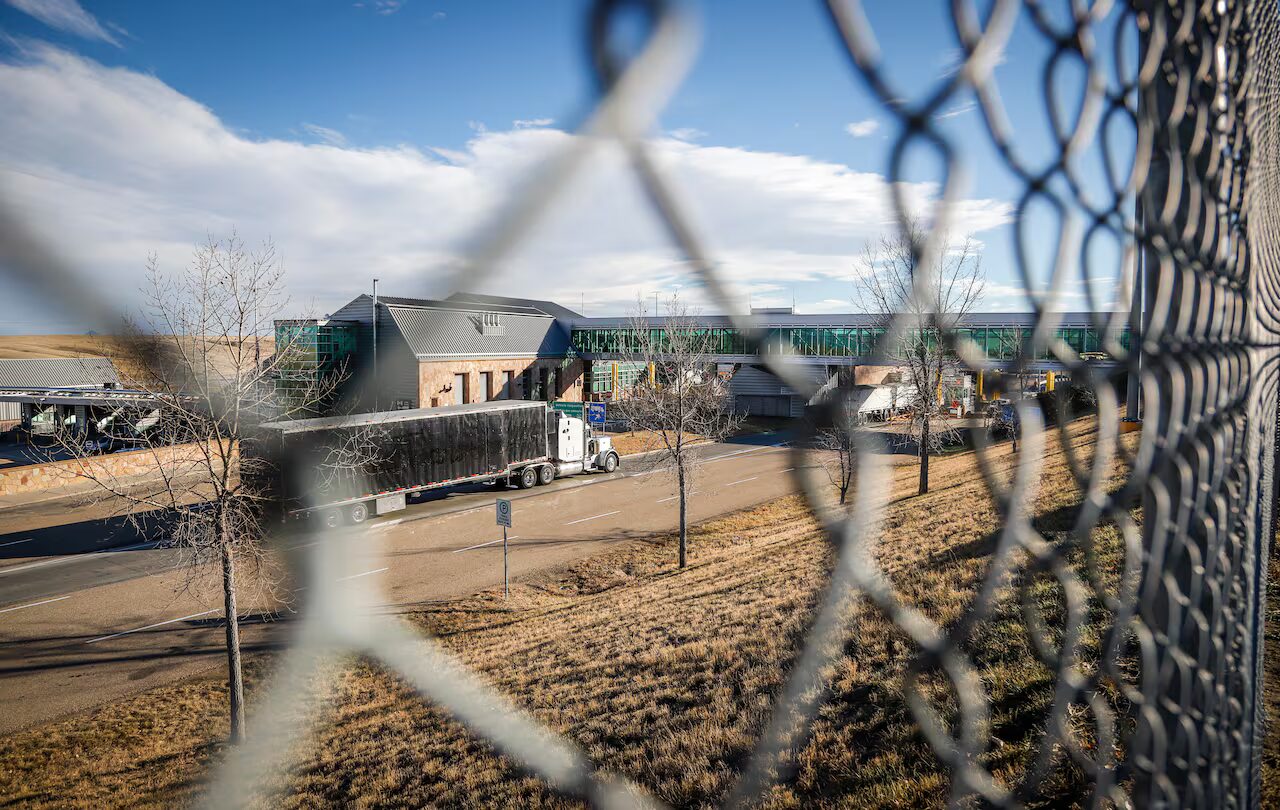 GRC - Un mort et 15 personnes en garde à vue après l'intervention de la GRC sur des traversées de la frontière des Prairies