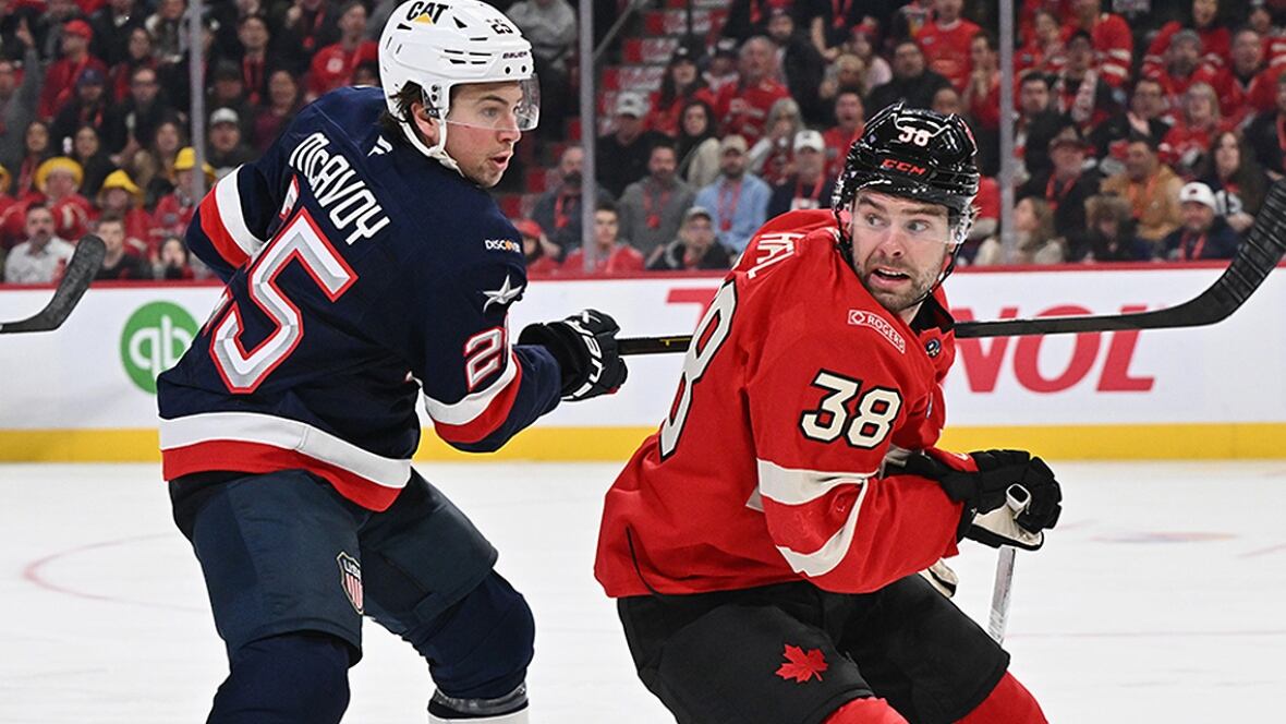 Bruins - McAvoy des Bruins Toujours Hospitalisé Après Avoir Développé une Infection à l'Épaule Blessée