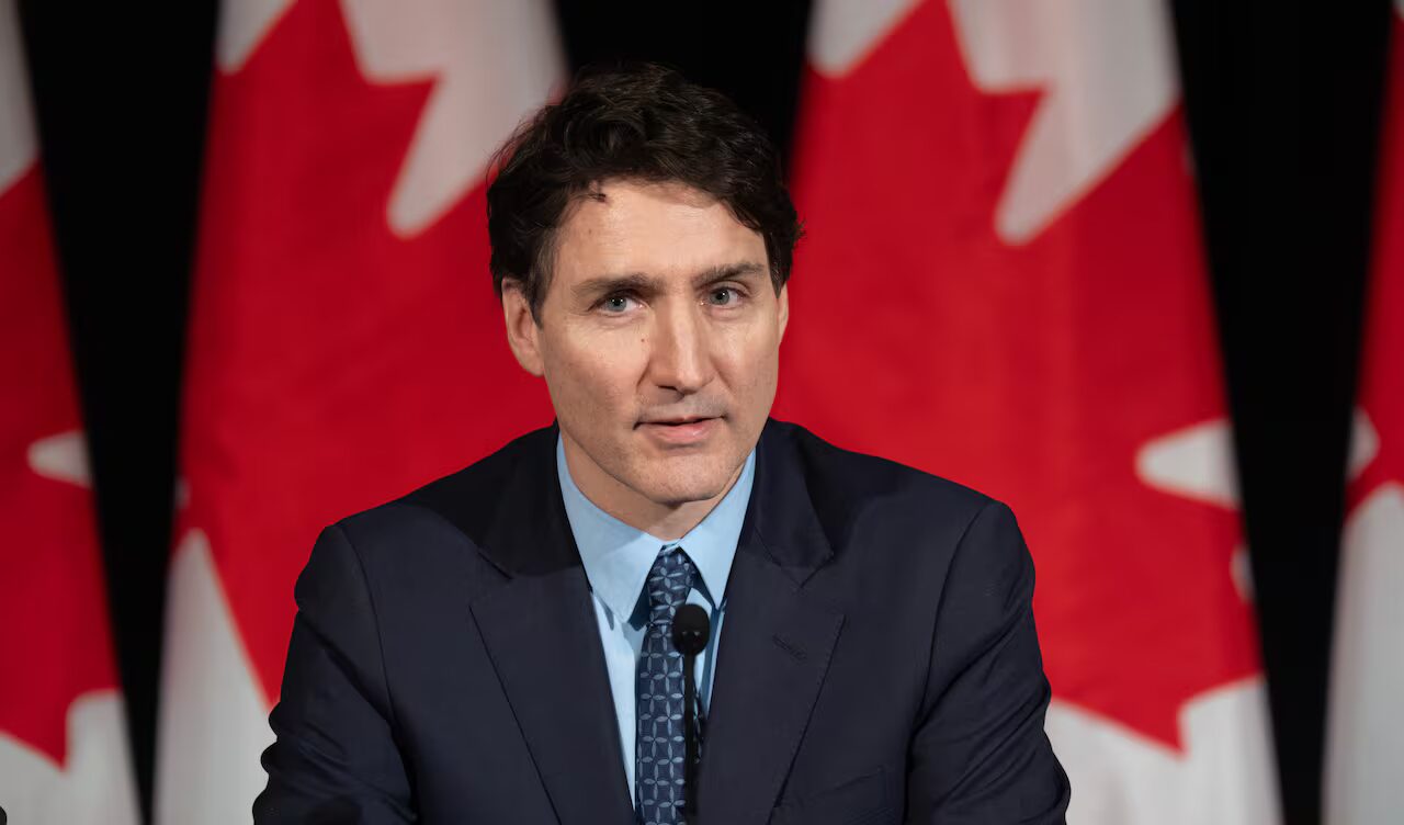 sommet - Trudeau organise un sommet aujourd'hui pour stimuler l'économie face aux menaces de tarifs de Trump