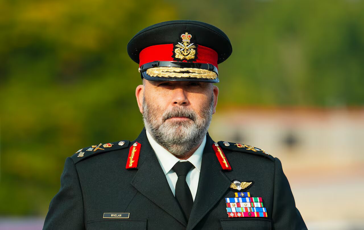Licenciement - Le Général Steven Whelan Conteste un Licenciement Honorable devant le Tribunal Fédéral
