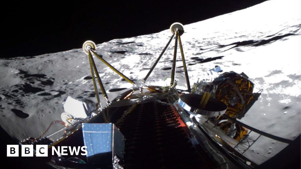 vaisseau - Vaisseau spatial renversé ne peut pas achever sa mission lunaire
