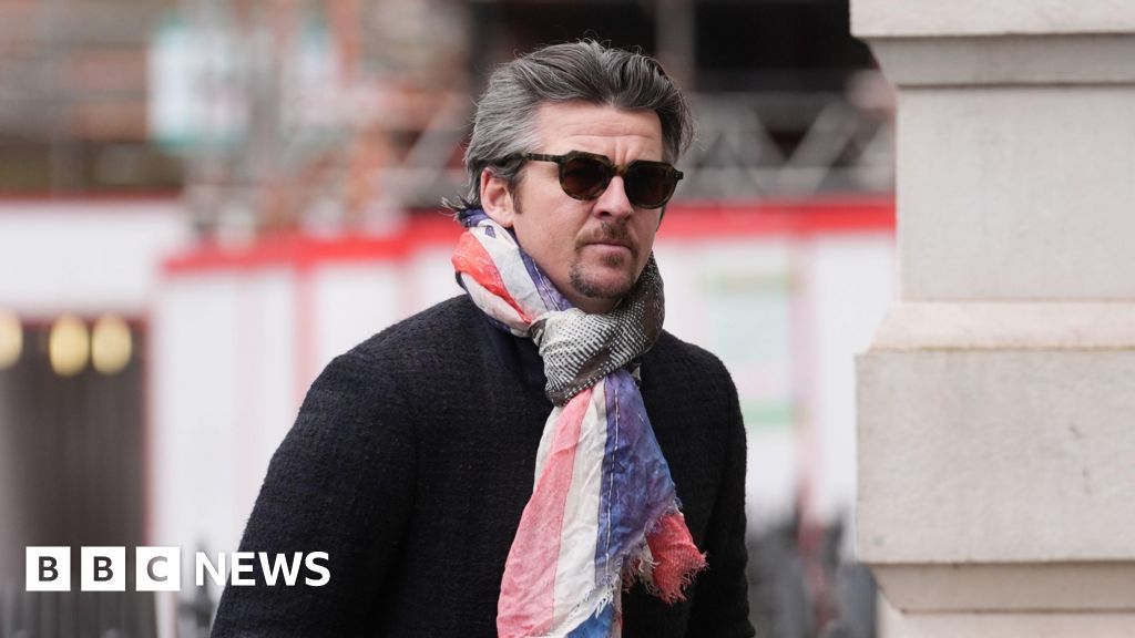 frappé - Joey Barton reconnu coupable d'avoir frappé sa femme à la tête