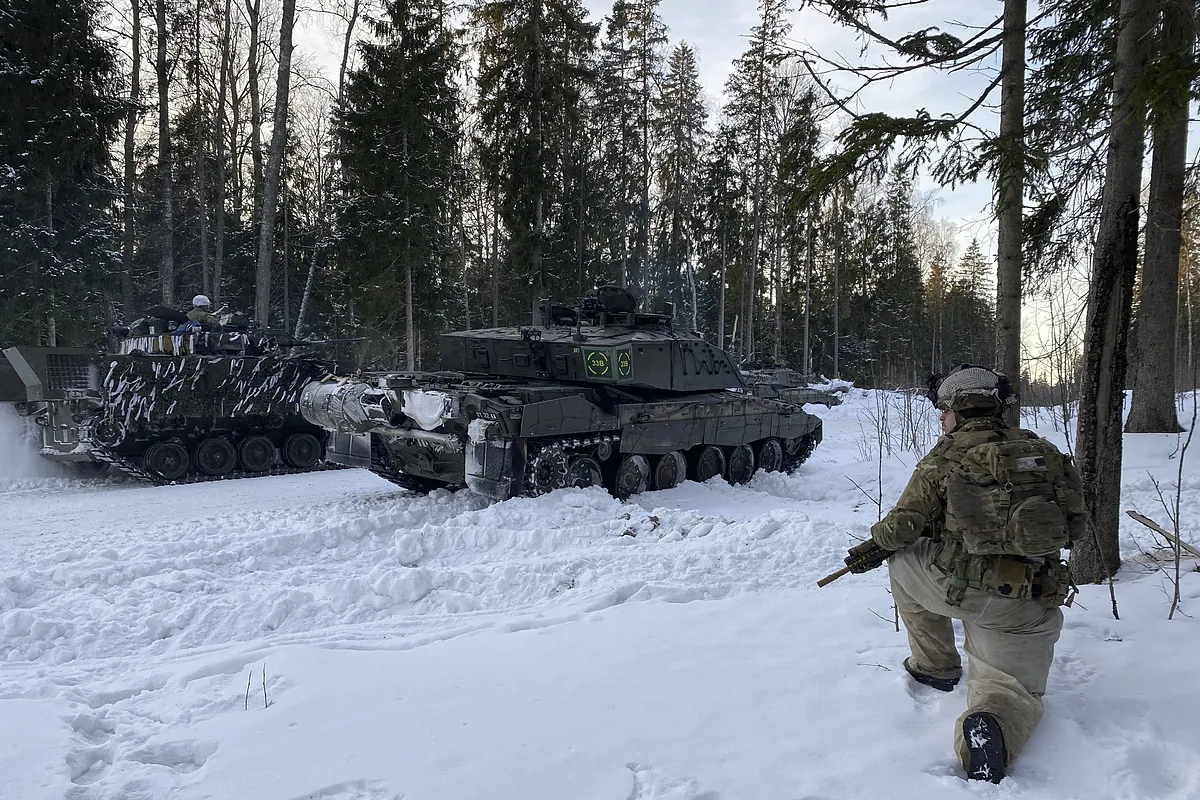 Trump - Poutine Armé et Victorieux, Trump en Retraite en Europe : Les Pays Baltes Craignent la 'Tempête Parfaite' Russe