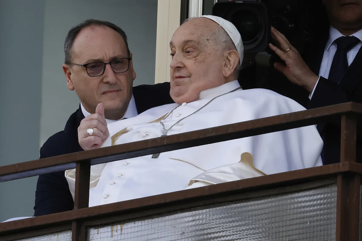 Curas - La Vuelta du Pape à Santa Marta : Curas, Peu de Visites et Moins d'Engagements