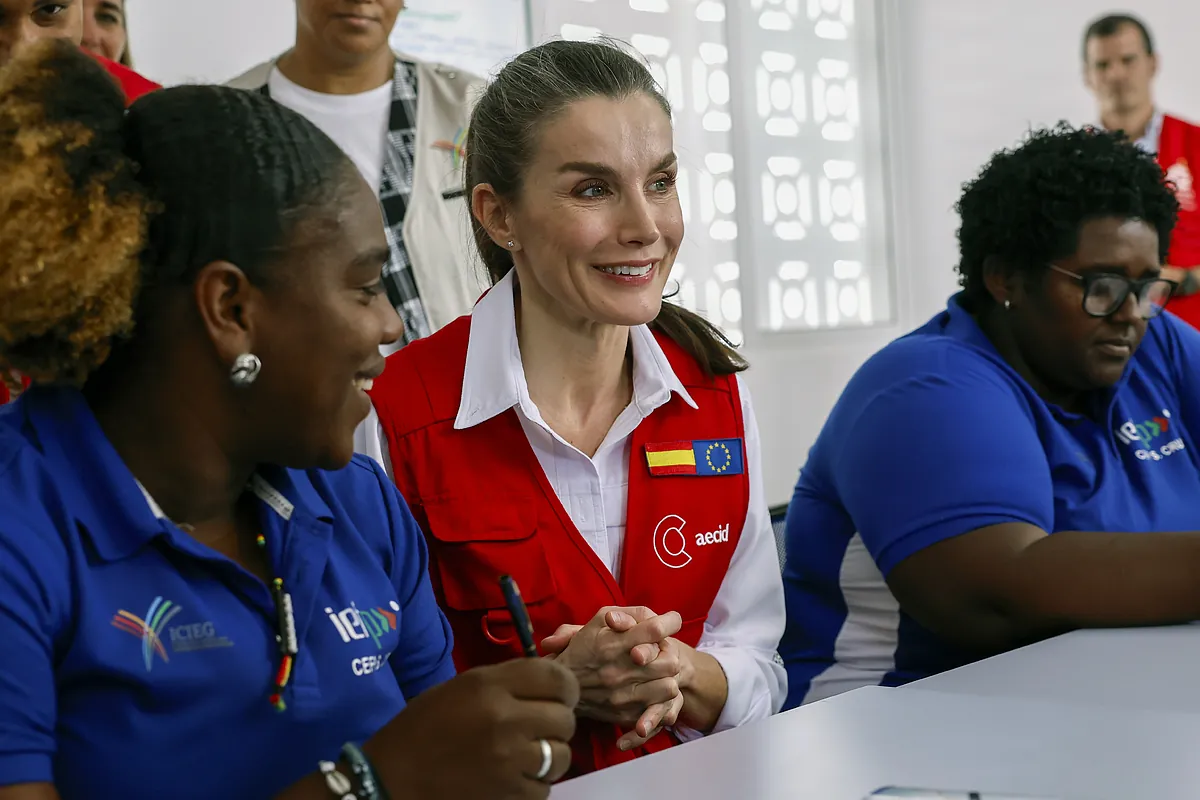 Reine - La Reine Letizia découvre les cicatrices des mauvais traitements à Cabo Verde : "Les enfants ne savent pas identifier la violence"