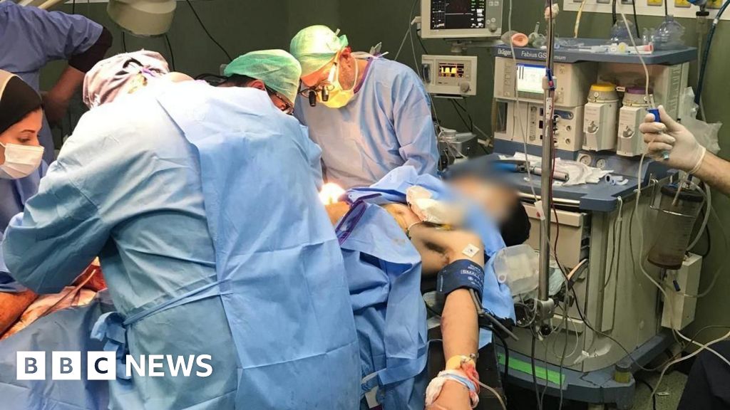 fournitures - Des Palestiniens blessés meurent par manque de fournitures, affirme un chirurgien américain ayant travaillé à Gaza