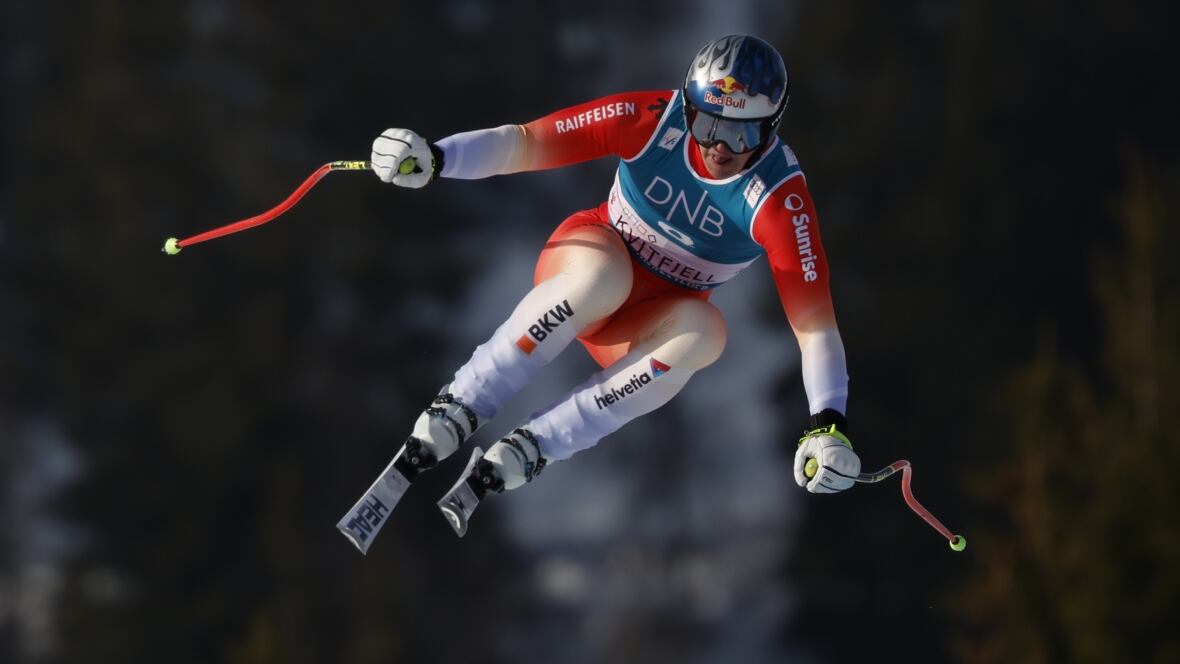 victoire - La Suisse triomphe à nouveau avec la victoire de Von Allmen sur Odermatt en descente de la Coupe du Monde, et la course au titre se joue lors de la finale aux États-Unis.