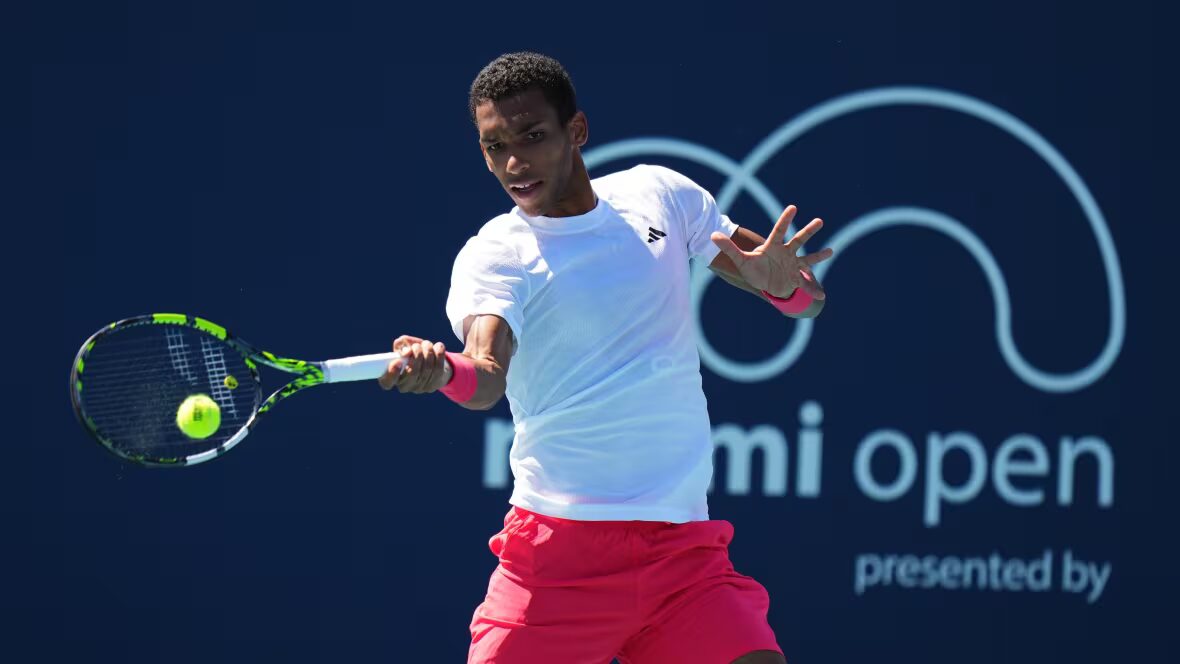 victoire - Auger-Aliassime atteint le 3ème tour de l'Open de Miami après sa victoire contre un qualifié australien