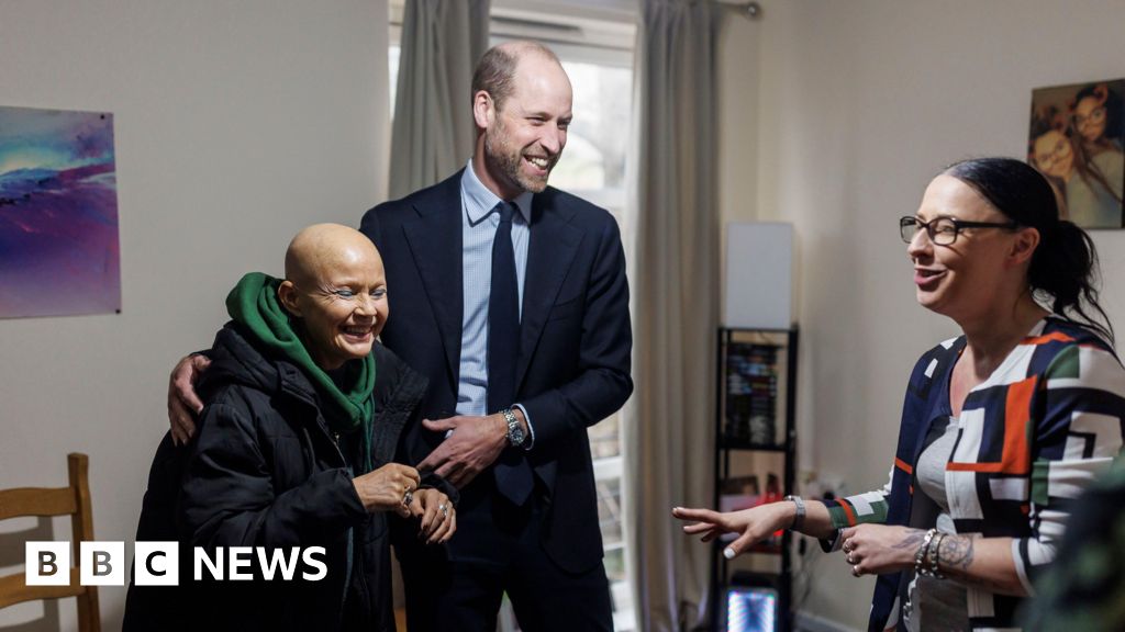 résident - William rend visite au premier résident aidé par une œuvre caritative pour les sans-abri