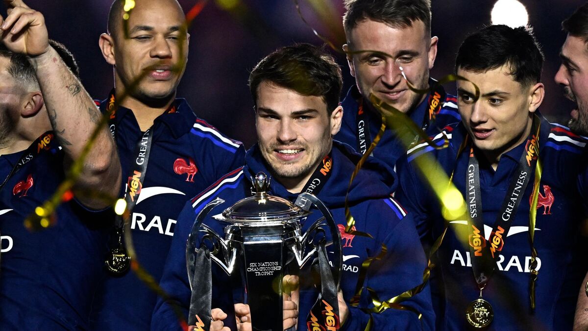 France - Xv De France : Le Capitaine des Bleus Antoine Dupont en couple avec l'ex-Miss France Iris Mittenaere