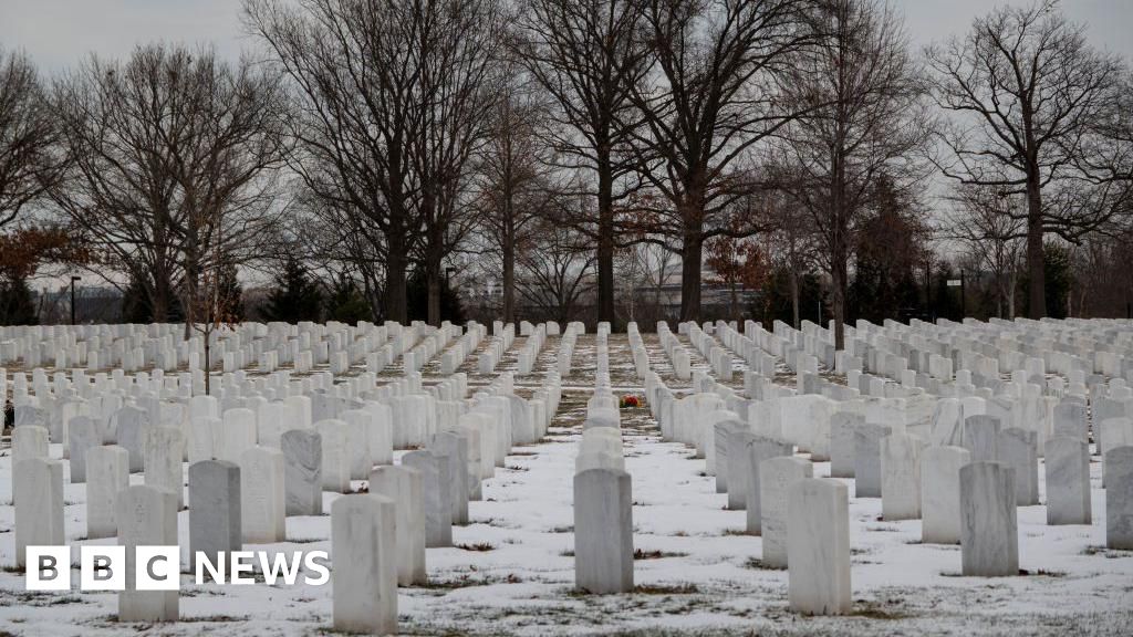 vétérans - Le cimetière d'Arlington supprime le contenu sur les vétérans noirs et féminins de son site web