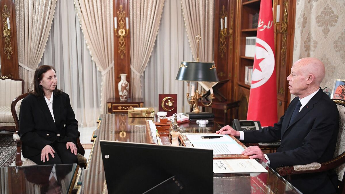 Président - Tunisie : Le Président Saied Renvoie Son Premier Ministre Moins De Huit Mois Après Sa Nomination