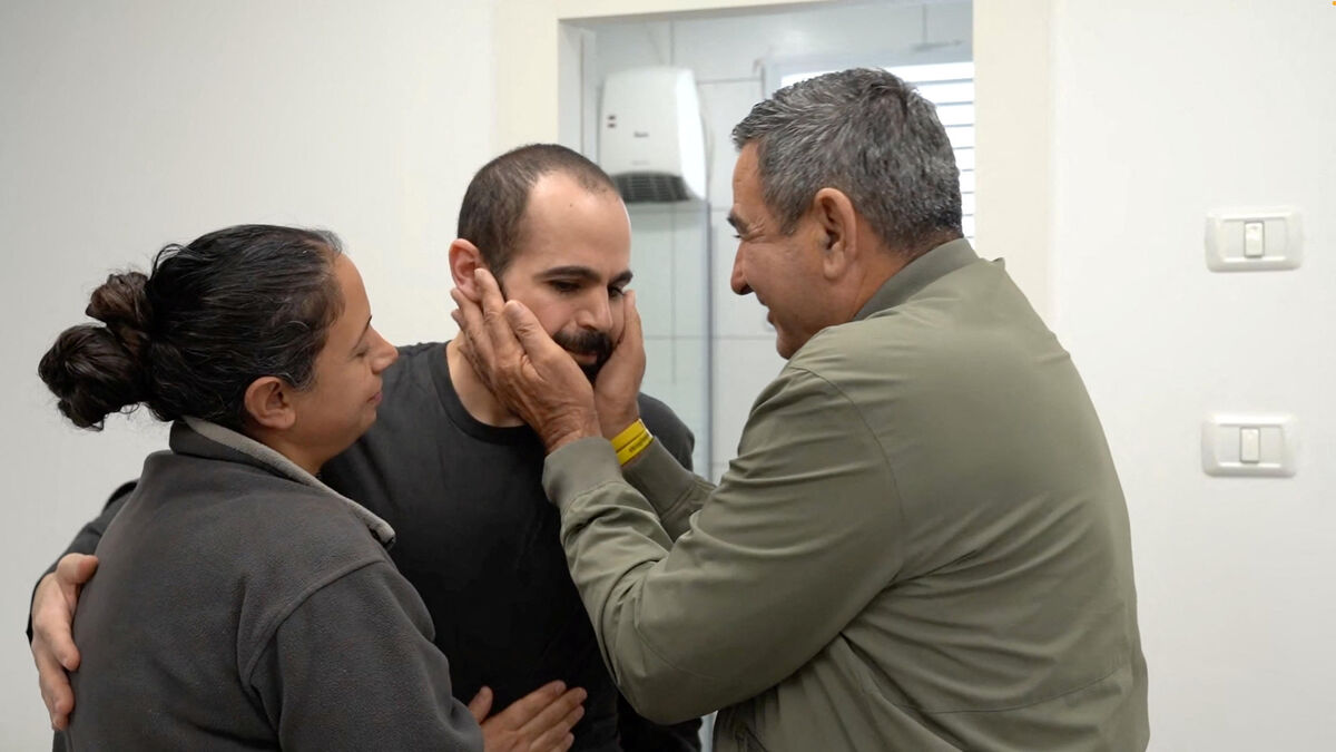 cagnotte - 7 octobre : La cagnotte pour l’ex-otage israélien Yarden Bibas dépasse le million d’euros en moins de 24 heures