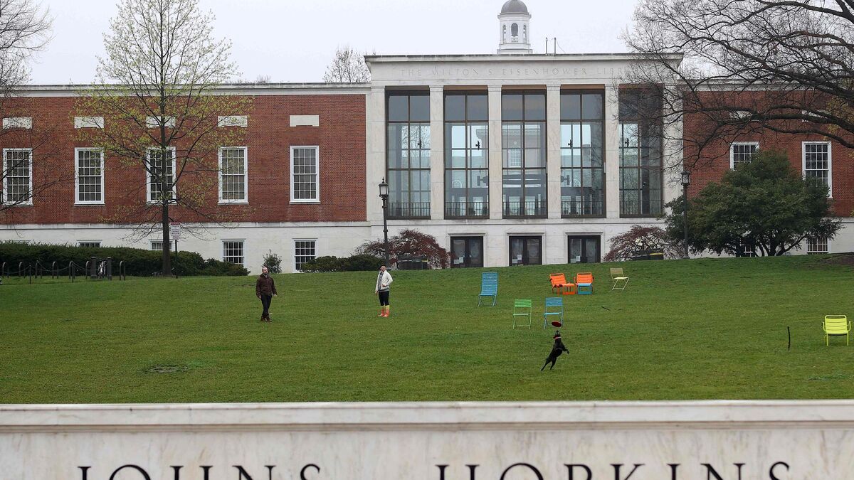 Trump - Coupures Budgétaires Annoncées par Trump : Vague de Licenciements à l'Université Johns Hopkins