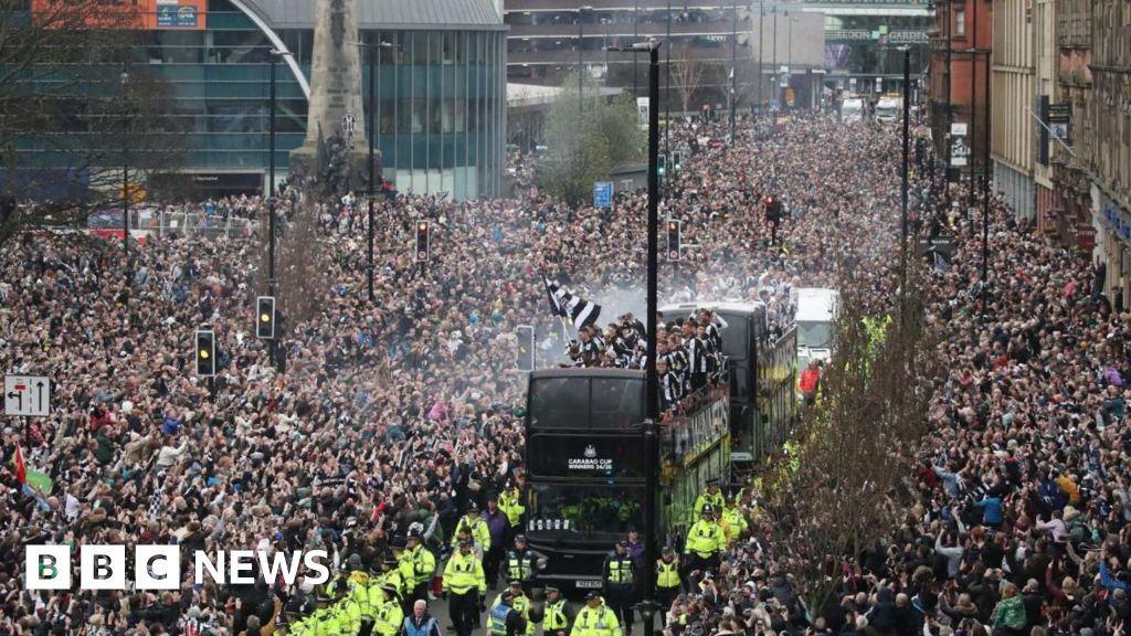 victoire - Des centaines de milliers fêtent la victoire de Newcastle en Coupe