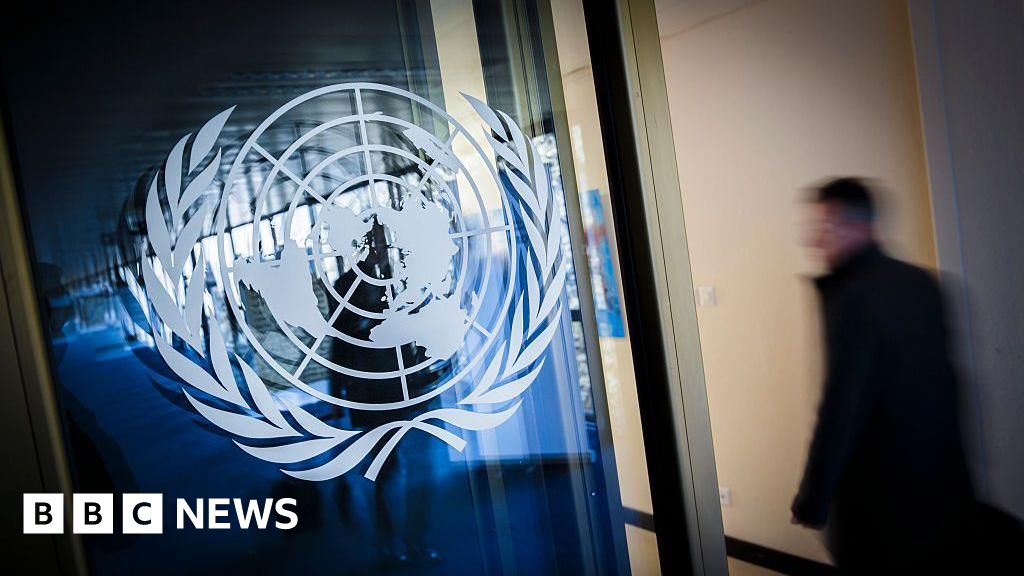 États-Unis - « Avez-vous des liens communistes ? Les États-Unis envoient 36 questions aux groupes d'aide de l'ONU »