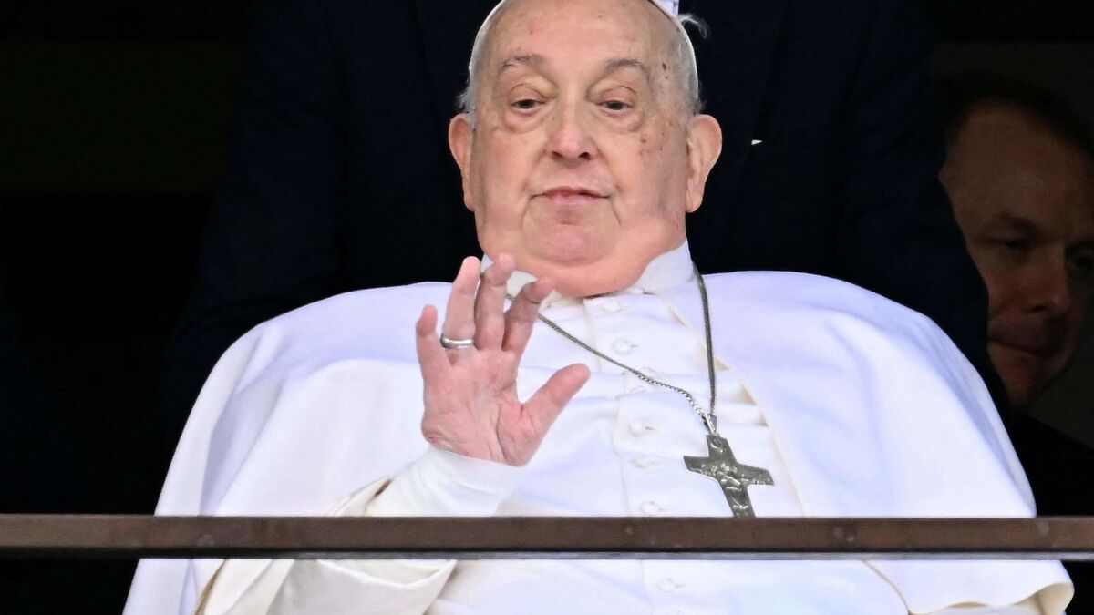 Pape - « Le Pape François, Un Retour Énergique et de Nombreuses Questions »