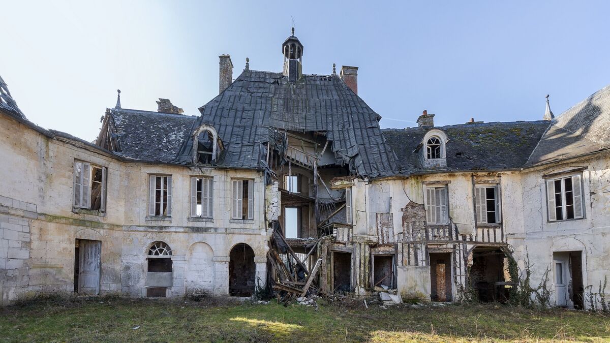 Château - Eure : La Mission Bern Sauve Le Château De Pont-Saint-Pierre, En Grand Péril