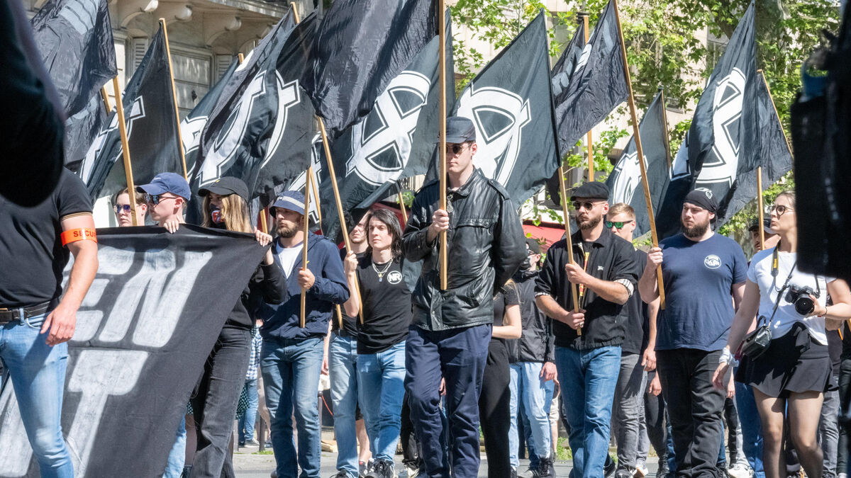 droite - Paris : Comment l'extrême droite radicale continue de tisser sa toile ?
