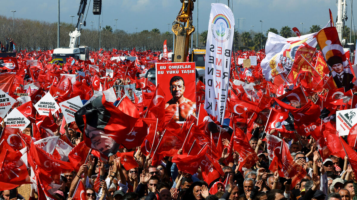 İmamoğlu - Turquie : « Liberté pour İmamoğlu », clament des centaines de milliers de partisans à Istanbul