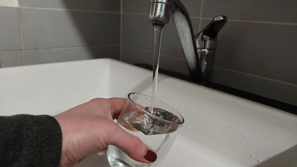 polluée - Eau du robinet polluée au CVM : « Plusieurs centaines de milliers de Français sont concernés sans le savoir »