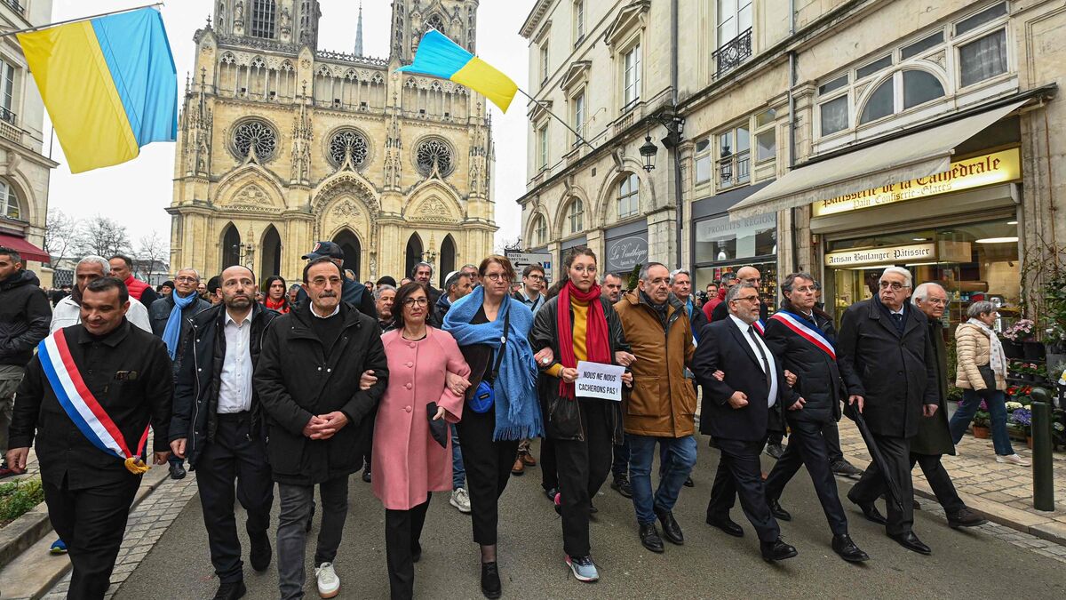 Orléans - Rabbin agressé à Orléans : Plus de 1 300 personnes ont participé à une marche silencieuse dans la ville
