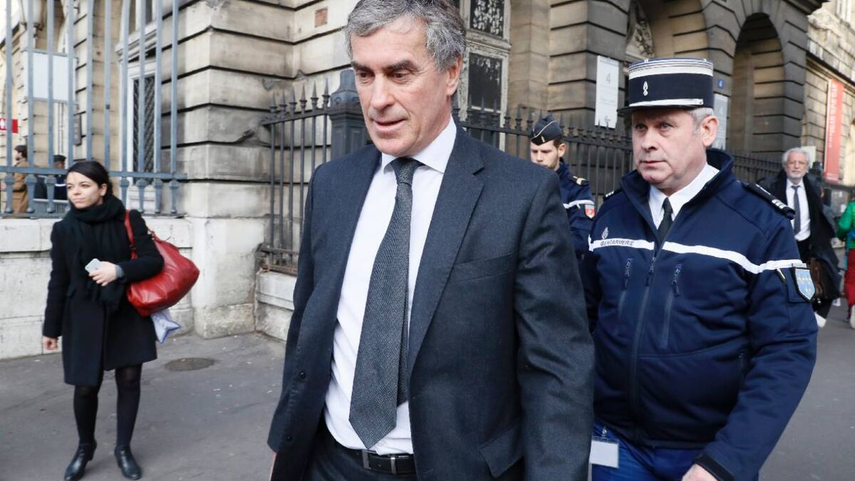 Peine - Juppé, Cahuzac, Balkany, Emmanuelli... Avant Le Pen, ces responsables politiques condamnés à une peine d'inéligibilité ?
