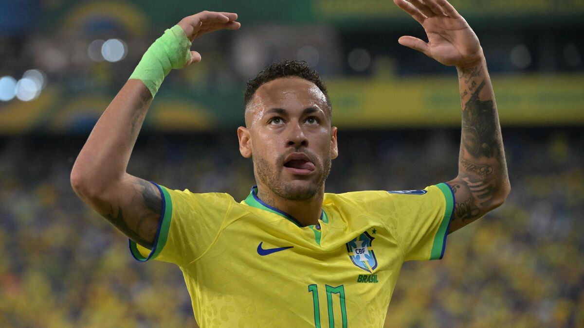 Neymar - Football : Neymar retrouvera la sélection du Brésil pour affronter la Colombie et l'Argentine de Messi