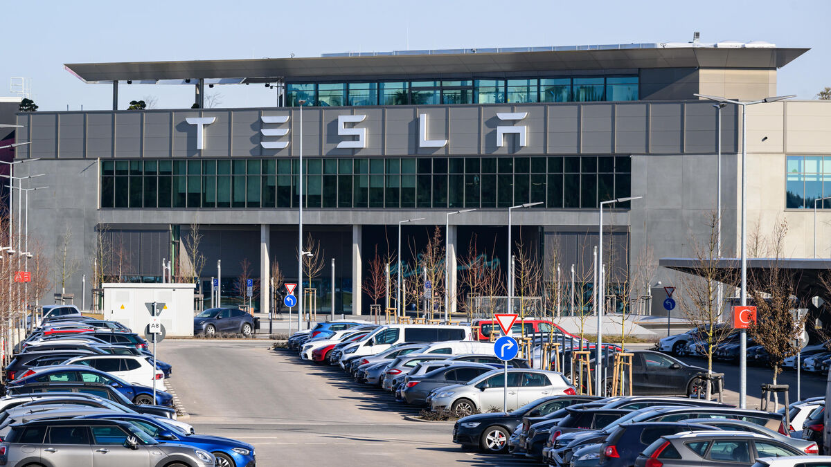 Tesla - Allemagne : Tesla critiquée par un syndicat pour des retenues de salaires d'employés malades