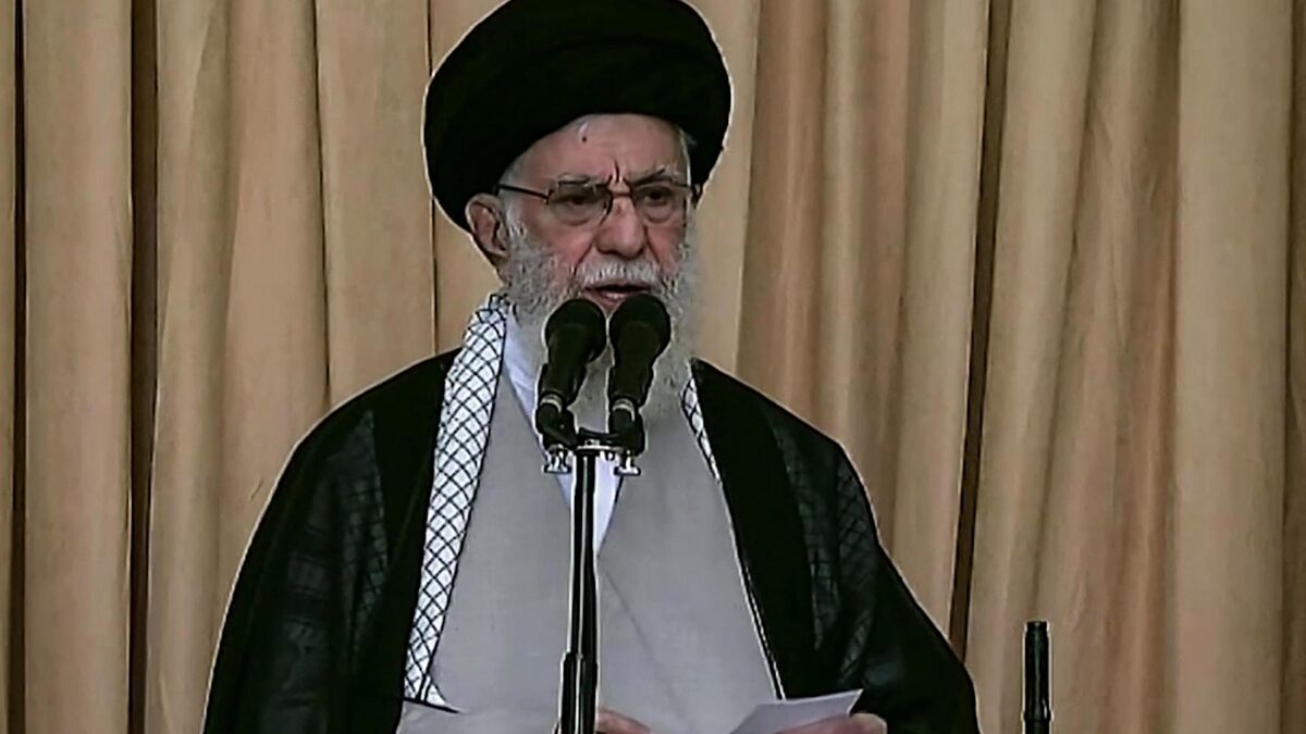 Riposte - Iran : Le Guide Suprême Annonce Une « Riposte Ferme » En Cas D'attaque Face Aux Menaces De Donald Trump
